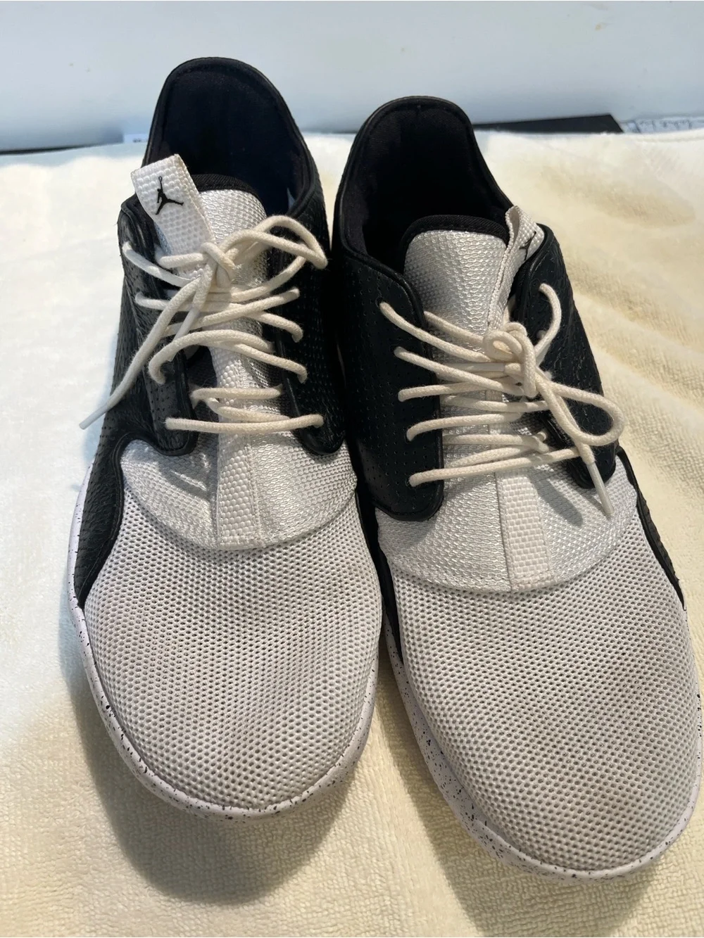 Jordan sleek low